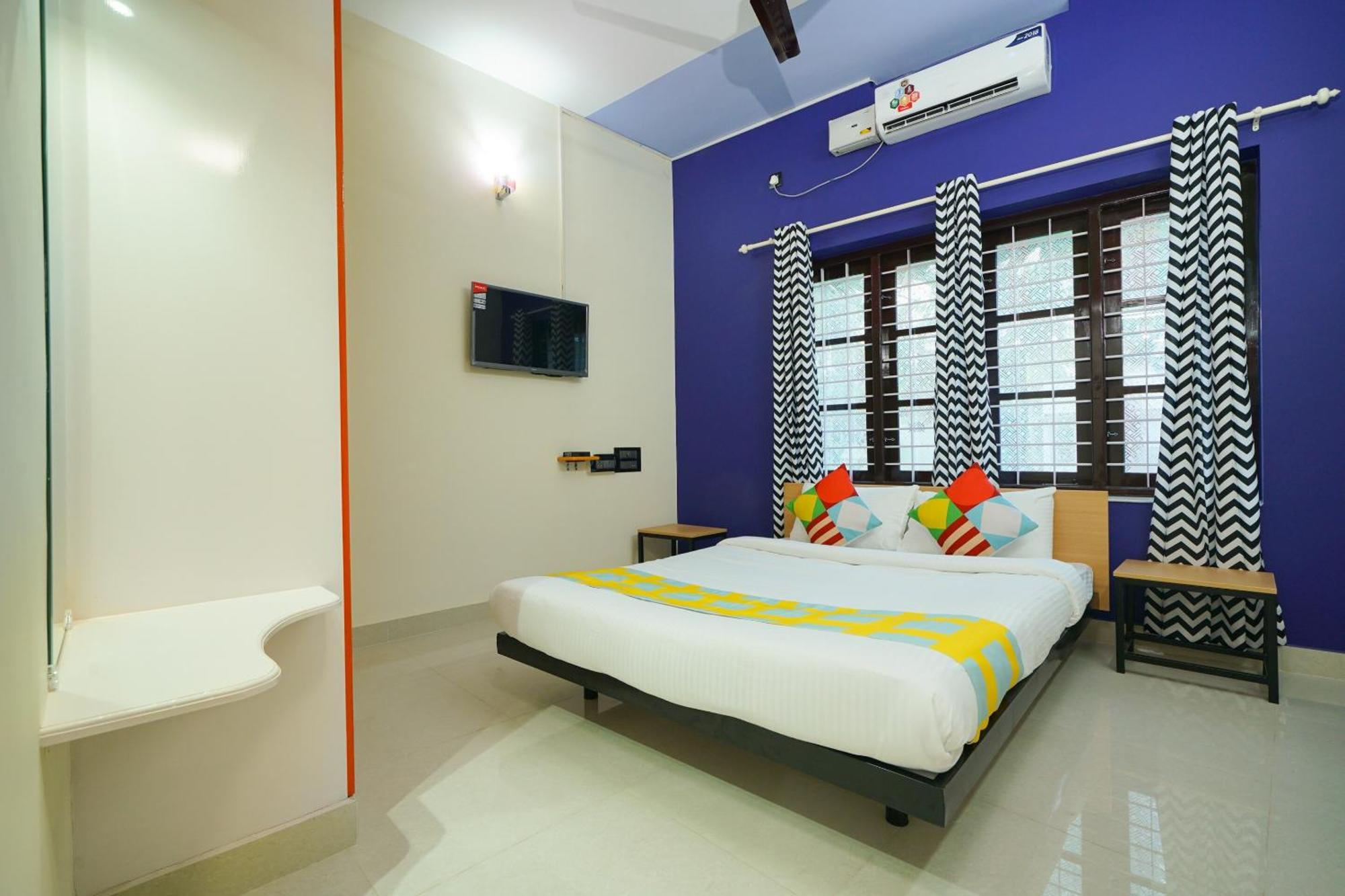 Hotel O Majestic Stays Kazhakuttam Exterior photo